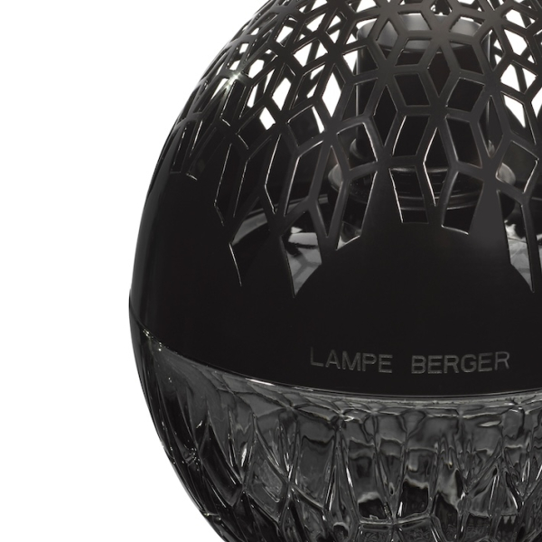 Detail der Lampe Berger Luka schwarz Detail