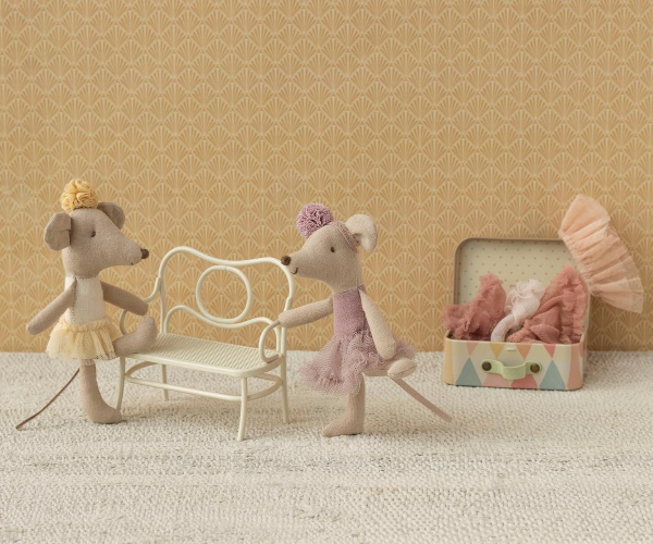 Szene mit kleiner Schwester Maus als Ballerina